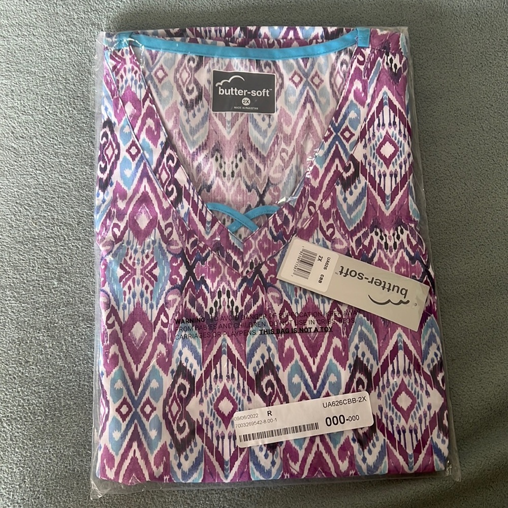 Butter-soft scrub top size 2X